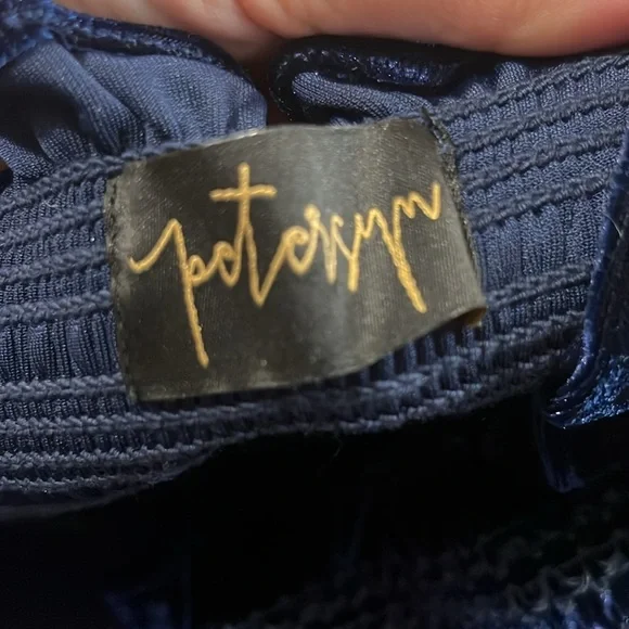 Petersyn Off The Shoulder Blue Velvet Top Size Medium - Picture 6 of 11